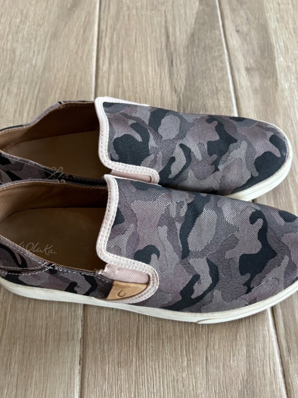 Olukai Pehuea Pa'i Shoes Women's 8.5 Soft Pink Camo Slip On Beach Summer Sneaker - Picture 3 of 10